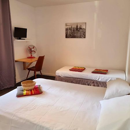 Le Terminus Hotel L'Arbresle Bagian luar foto