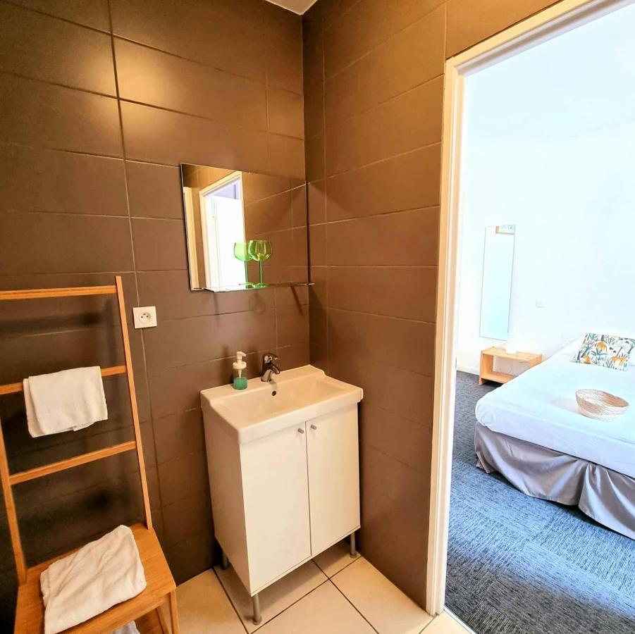 Le Terminus Hotel L'Arbresle Bagian luar foto